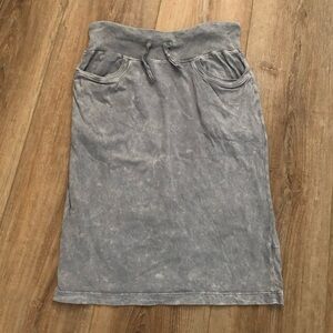 FOREVER‎ 21 Women’s Gray Skirt Size Large Summer Office 100% Cotton Comfy Travel